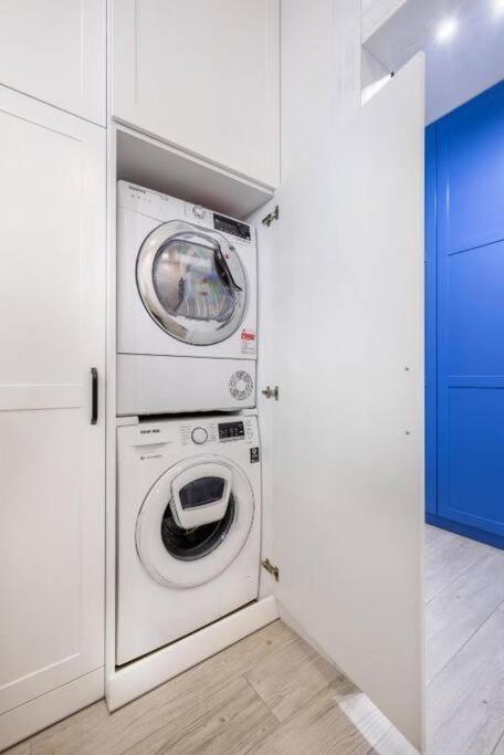14 Apartament Ptak Szpital Kopernika Szpital Matki Polki Mandoria Orientarium Atlas Arena Plac Zabaw - Zamojska 20A M14 Parking Bezplatny Lodz  Exterior photo