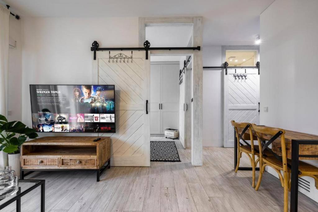 14 Apartament Ptak Szpital Kopernika Szpital Matki Polki Mandoria Orientarium Atlas Arena Plac Zabaw - Zamojska 20A M14 Parking Bezplatny Lodz  Exterior photo