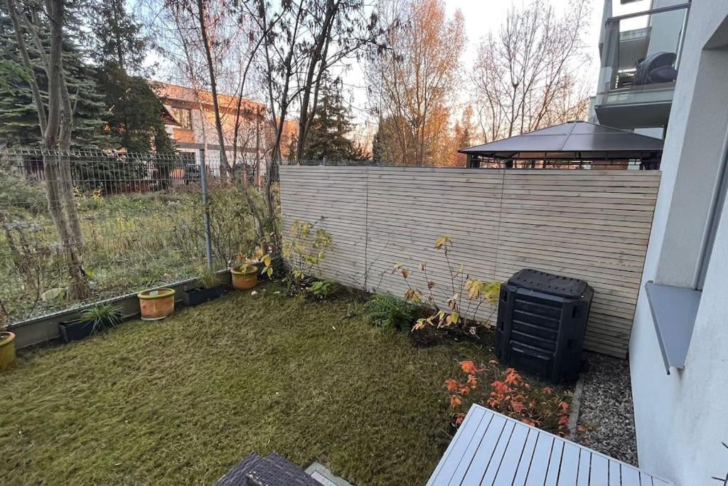 14 Apartament Ptak Szpital Kopernika Szpital Matki Polki Mandoria Orientarium Atlas Arena Plac Zabaw - Zamojska 20A M14 Parking Bezplatny Lodz  Exterior photo